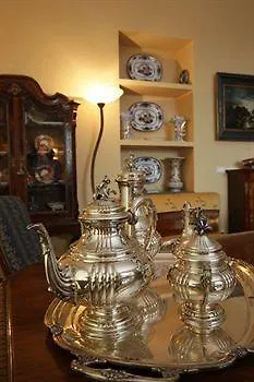 לינה וארוחת בוקר Etelka אצ'י קסטלו